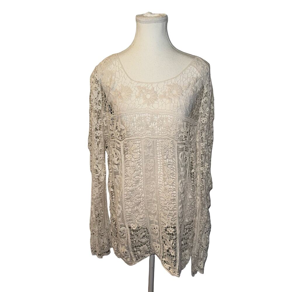 Crochet Lace Blouse - Picture 2 of 8